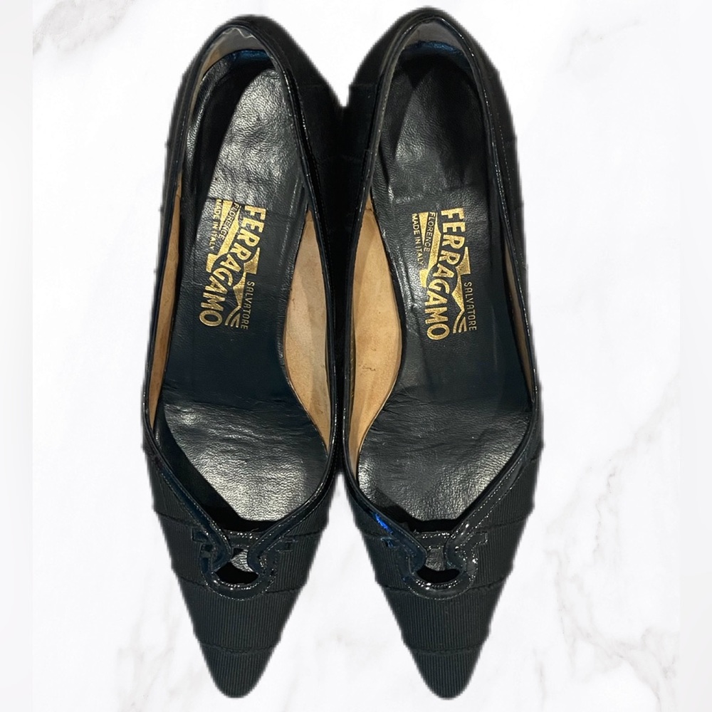 Ferragamo pointed toe flats sz 7.5 B